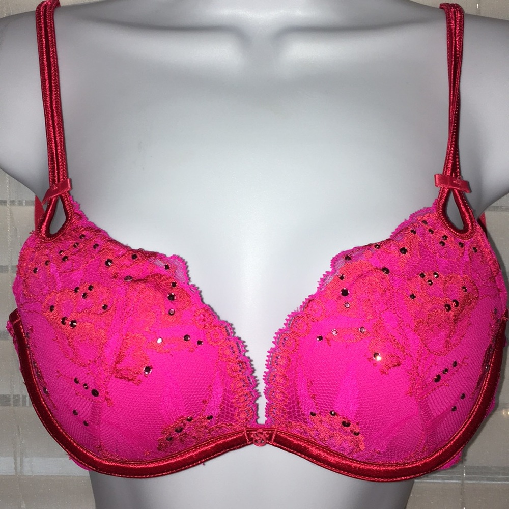 Victoria’s Secret Sexy Little Things Bra